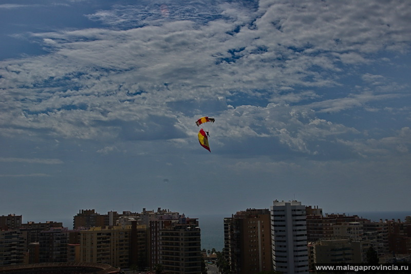 Влаг спускается с небес Малага, Испания