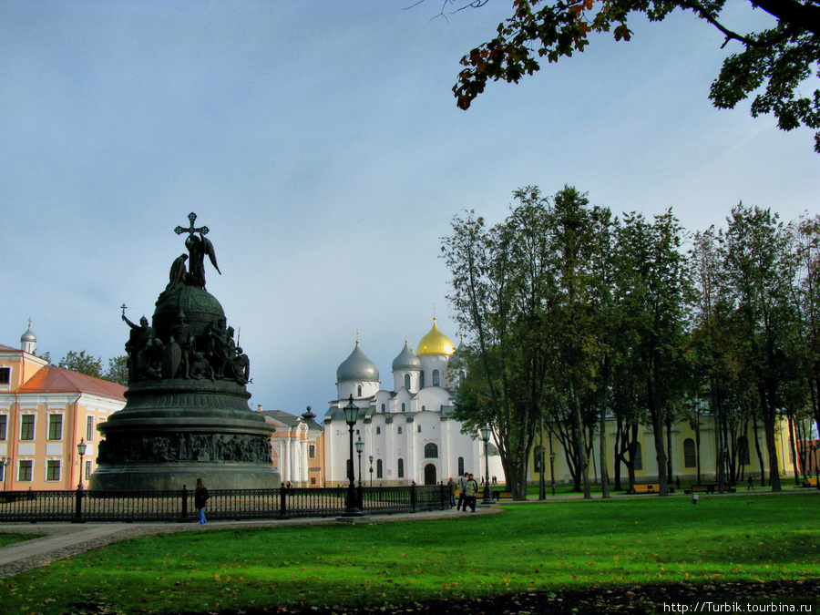 Памятник «Тысячелетие России» (1862 г.) Великий Новгород, Россия