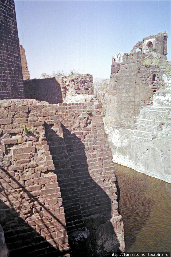 Парапеты крепости Аурангабад, Индия