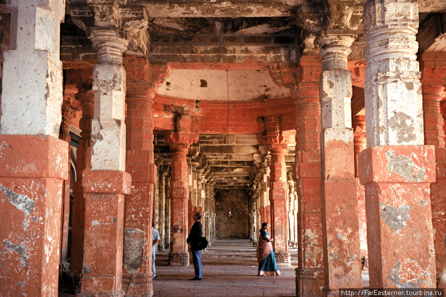 Храм Бхарат Мата, переделанная в мечеть Аурангабад, Индия