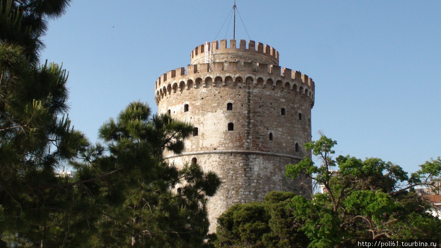 Белая башня — символ города Салоники, Греция