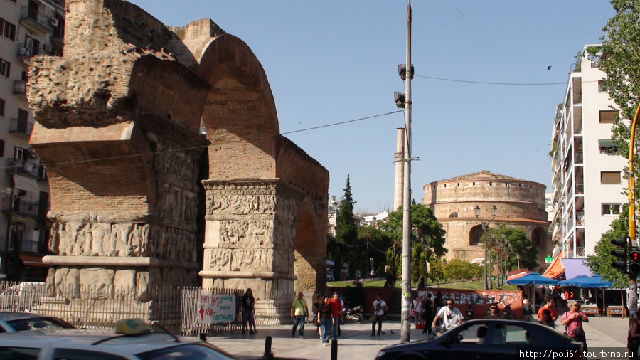 Триумфальная арка императора Галерия и позднеримская церковь святого Георгия — Ротонда Святого Георгия