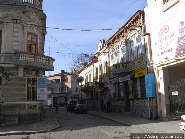 Старая улочка Ивано-Франковск, Украина