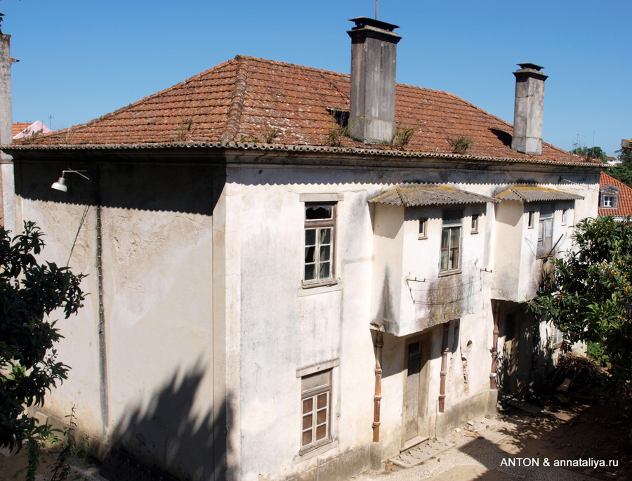 Волшебные замки - часть 1. Старые улочки города Синтра, Португалия
