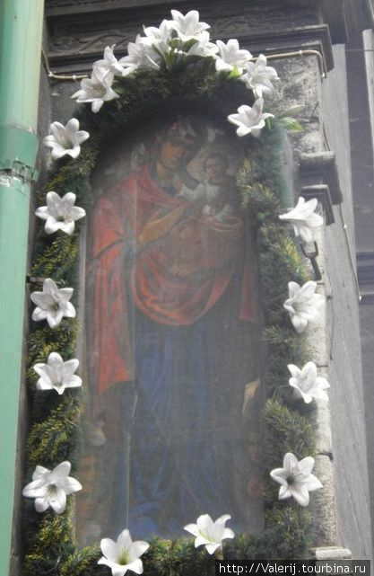Надвратная икона Церкви Успения Святой Богородицы Львов, Украина