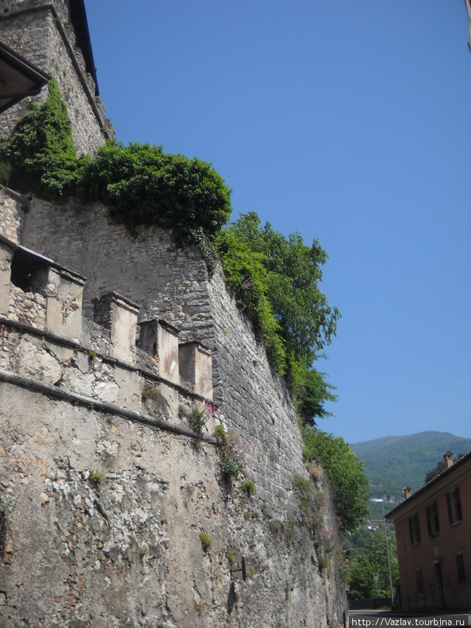Кольцо стен Роверето, Италия
