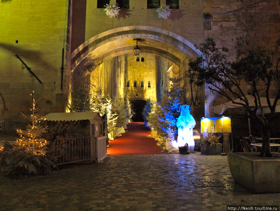 Замок Деда Мороза во Франции Нарбонна, Франция
