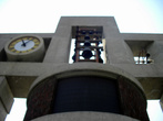 На площади Девы Марии Гваделупской установлены гигантские часы