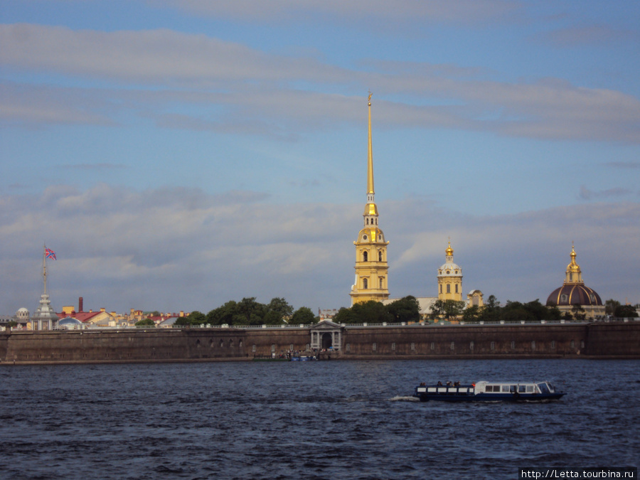 Суета на Неве Санкт-Петербург, Россия