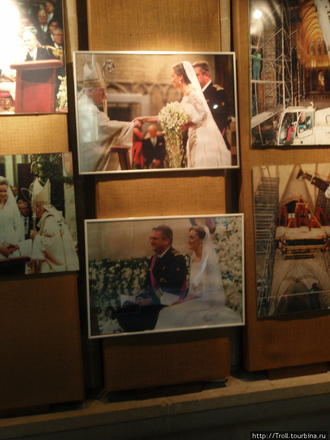 Экспозиция, посвященная знаменитым женитьбам, в частности королевских лиц Брюссель, Бельгия