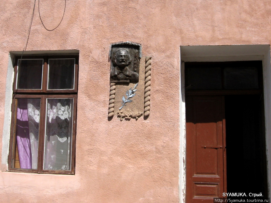 Фрагмент дома на ул. Гоголя. Стрый, Украина