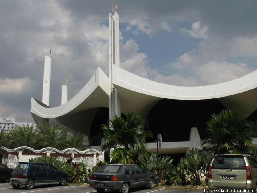 Главная Мечеть Штата Негери-Сембелан Серембан, Малайзия