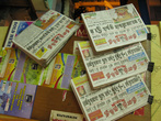 Газеты на тамильском и на телугу — для индусов