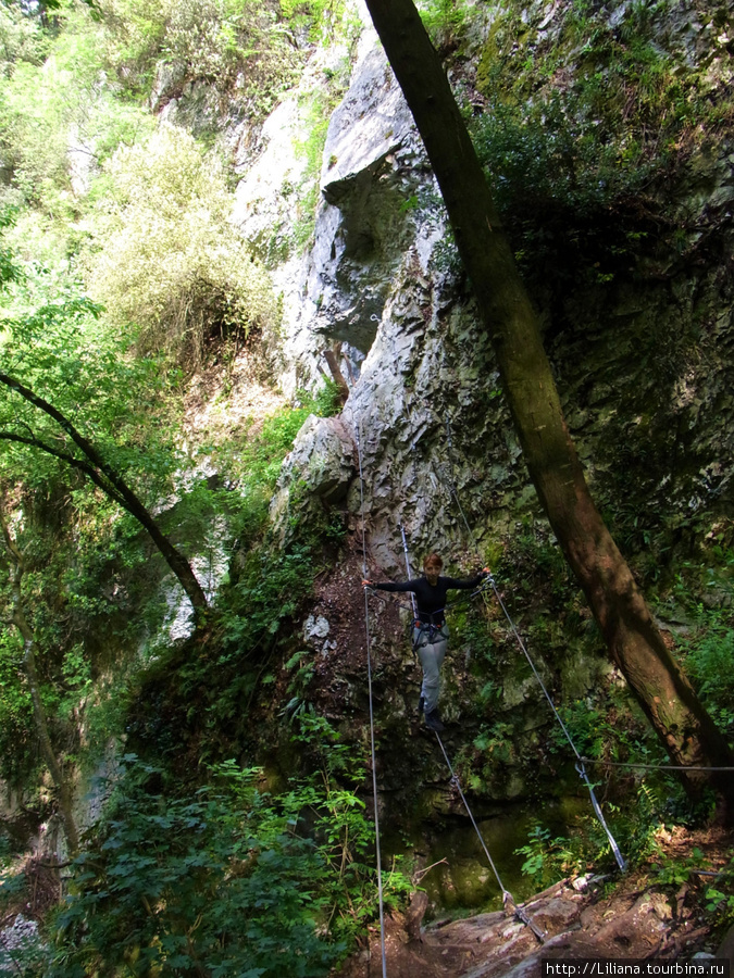 Небольшой скалoлазный тур по ущелью Саллагони Гарда, Италия