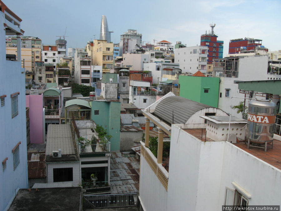 Вид с крыши гостиницы, где я поселился Хошимин, Вьетнам