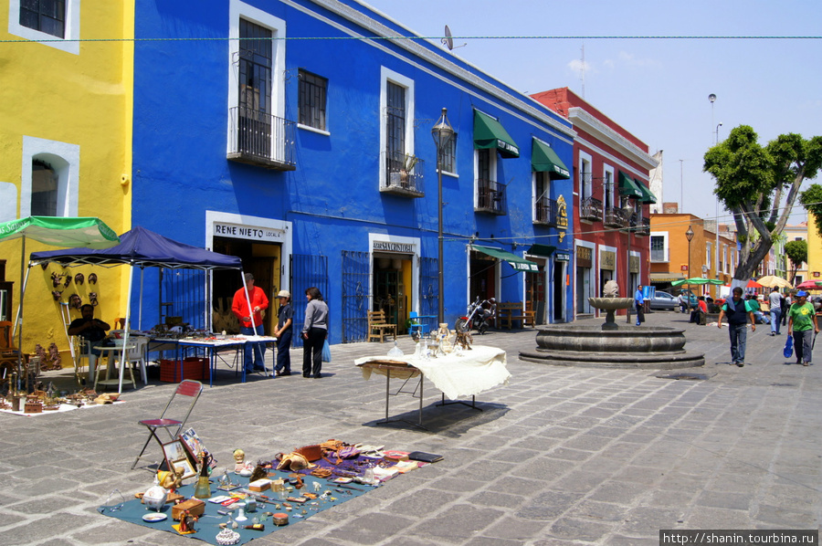 На улице Пуэбла, Мексика
