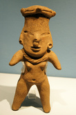 Глиняная фигурка в Археологическом музее Пуэблы