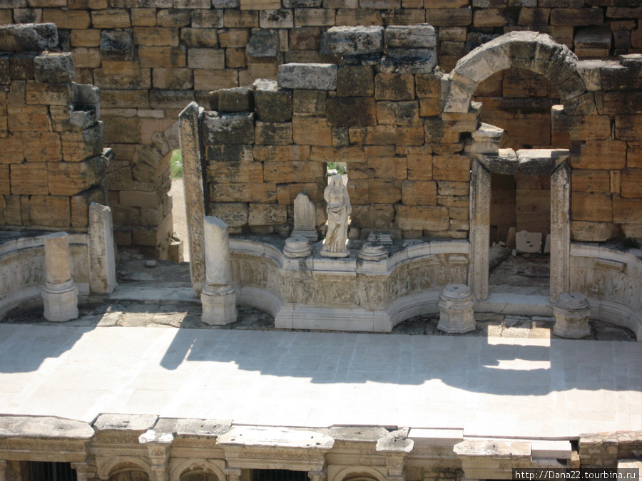Античный театр Памуккале (Иерополь античный город), Турция