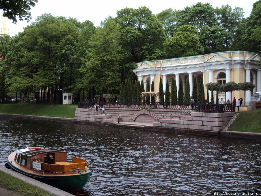 Левый берег Санкт-Петербург, Россия