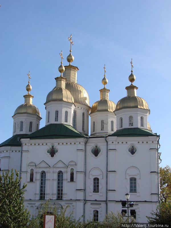 Крестовоздвиженский монастырь. Полтава, Украина