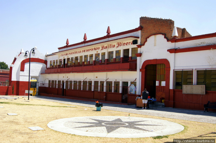 Католическая школа в Пуэбле Пуэбла, Мексика