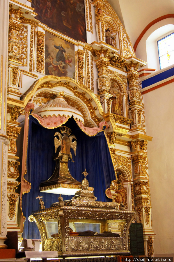 В соборе Святого Франциска в Пуэбле Пуэбла, Мексика