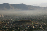 Рано утром поехали встречать рассвет. Поскольку Кабул окружен со всех сторон горами, солнце появляется там примерно через 30 минут после восхода.