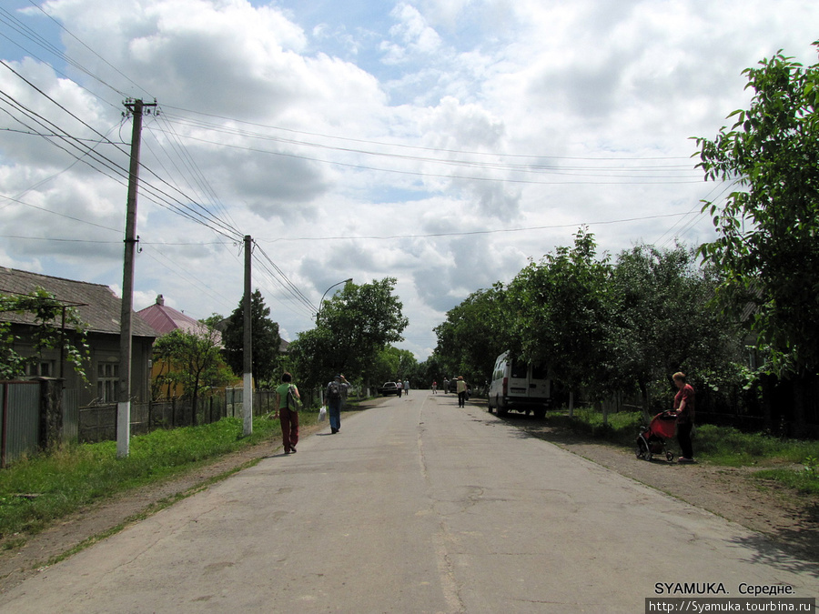 Улица Т. Шевченко. Середне, Украина