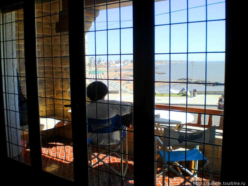 вид с балкона на океан. Мар-дель-Плата, Аргентина