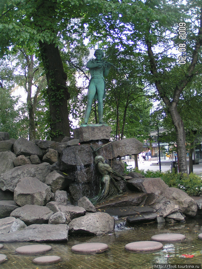 Памятник Оле Буллу Берген, Норвегия