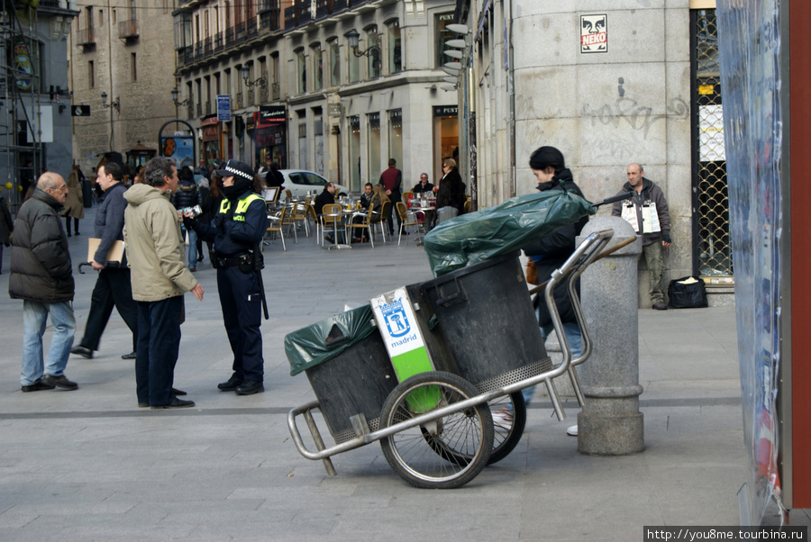 Муниципальная уборка улиц Испания