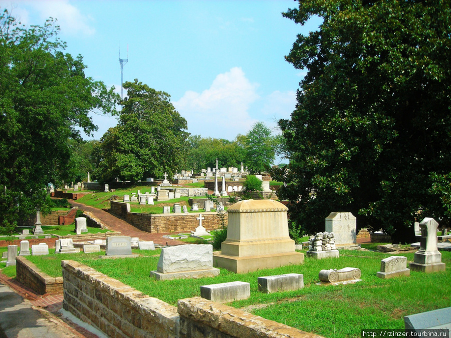 Atlanta Oakland Memorial Cemetery. Мемориальное кладбище погибших южан-конфедератов в ходе гражданской войны  1861-1865 CША