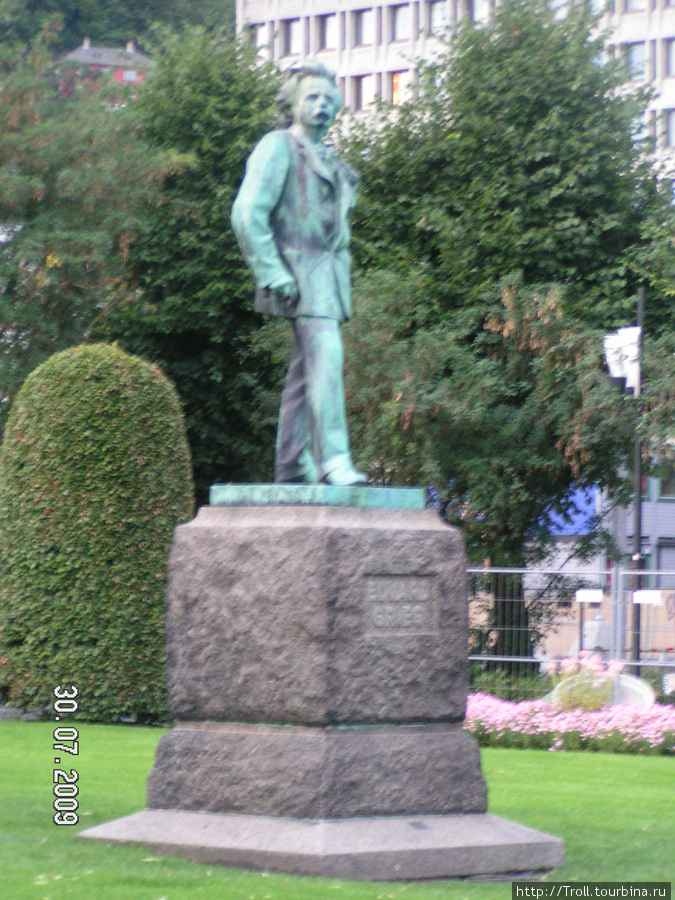 Памятник Эдварду Григу Берген, Норвегия