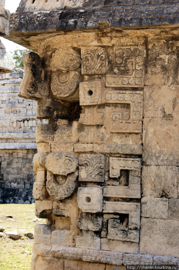Резьба по камню Чичен-Ица город майя, Мексика
