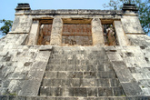 Храм Бородатого Старца в Чичен-Ице