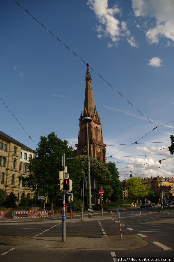 Карлсруэ - католическая церковь Св. Бернардуса Карлсруэ, Германия