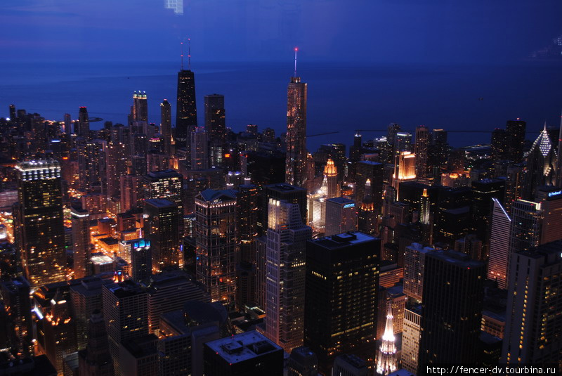 Ночной Чикаго с высоты ста этажей