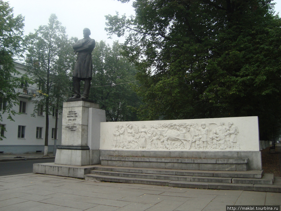 Ярославль. Памятник Н.Нек