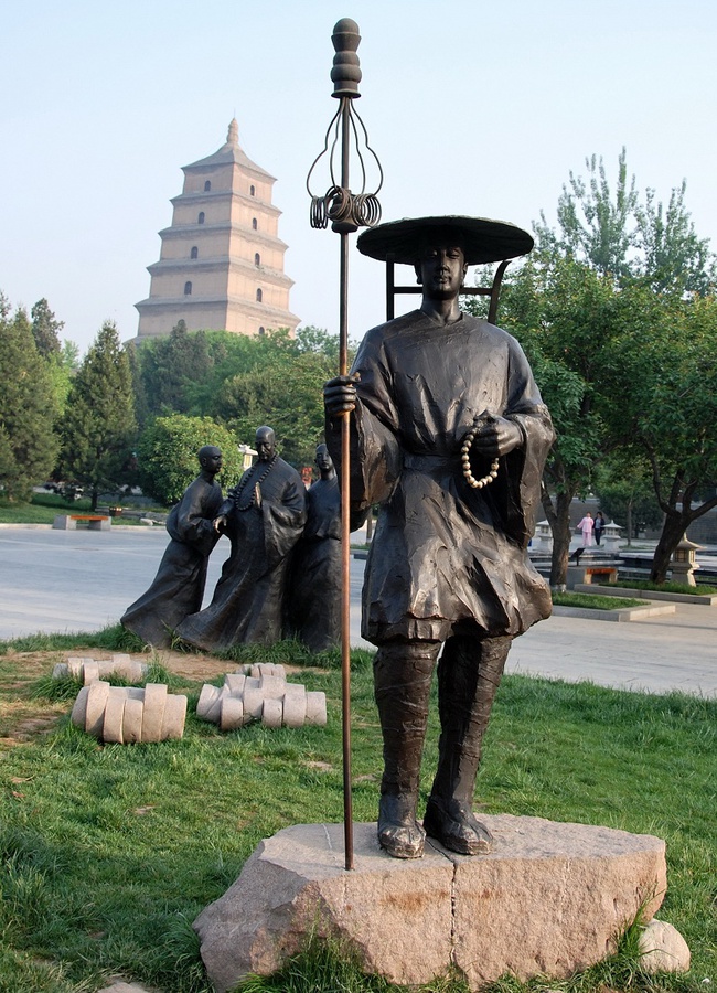 Философия Китая в металле или скульптуры города Сиань