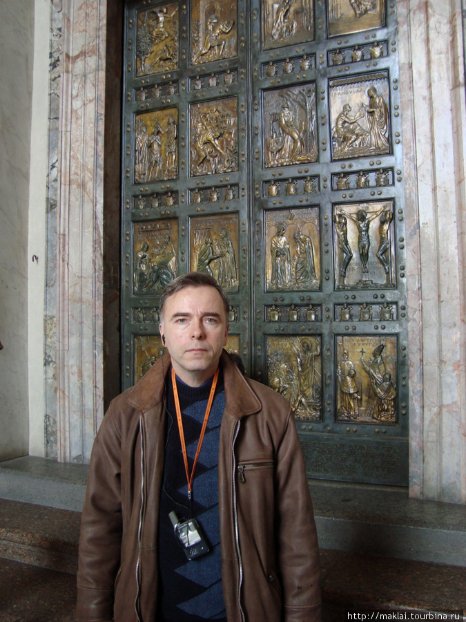 Ватикан. Собор Св.Петра. Врата рая. Рим, Италия