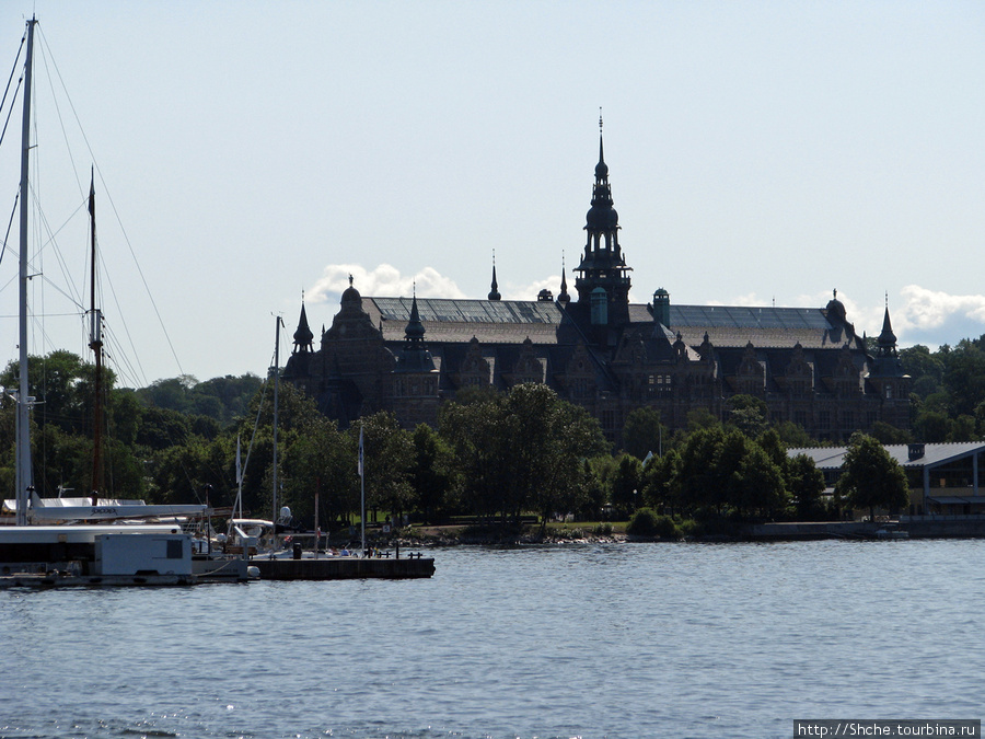 Северный Музей (Nordiska Museet), его мы и приняли за Королевский Дворец Стокгольм, Швеция