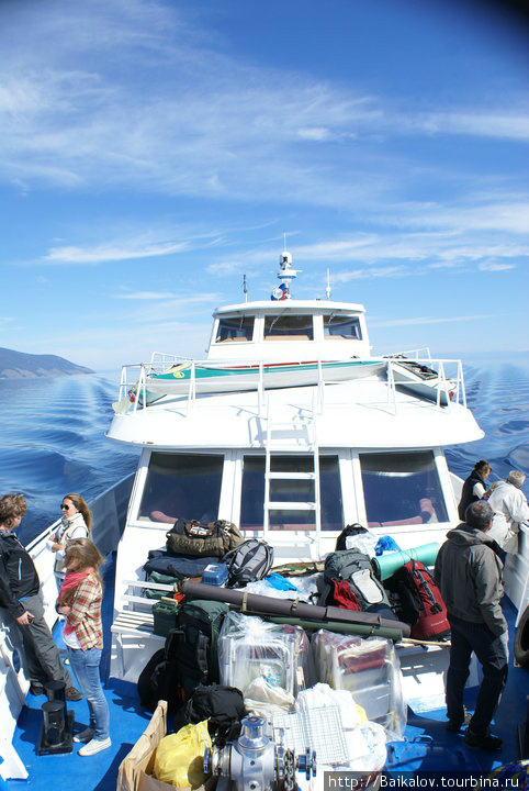 Наш корабль в пути озеро Байкал, Россия