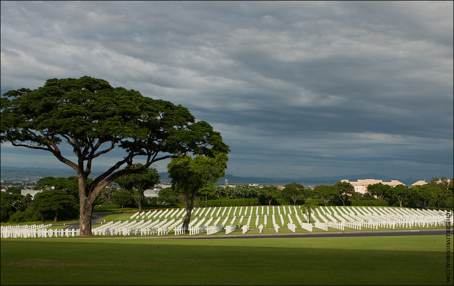 Американской военное кладбище  в Форте Банифацио Манила, Филиппины