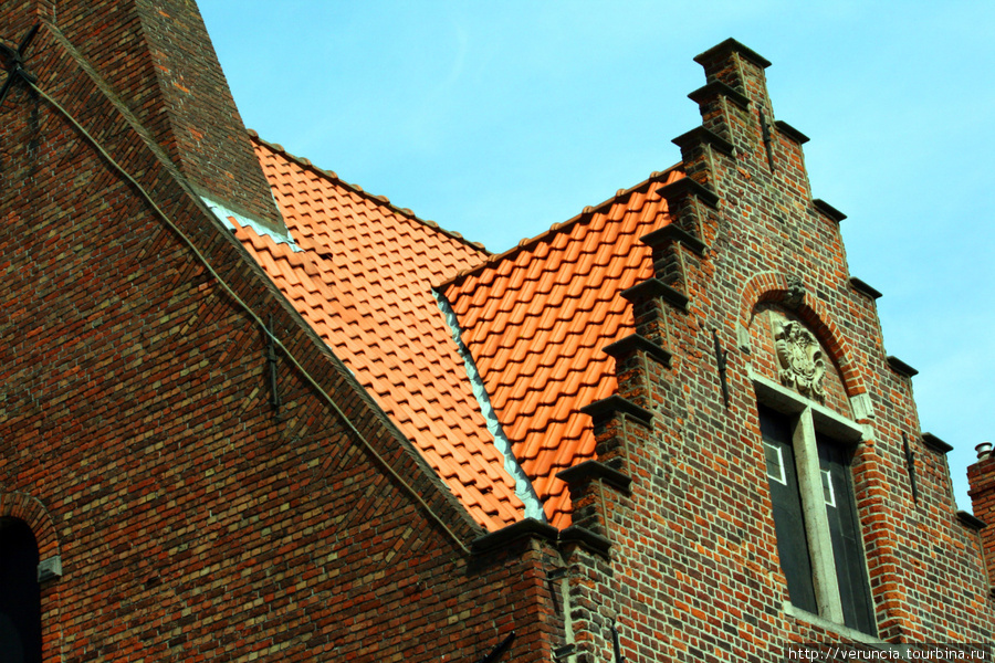 Ступенчатые крыши Брюгге Брюгге, Бельгия