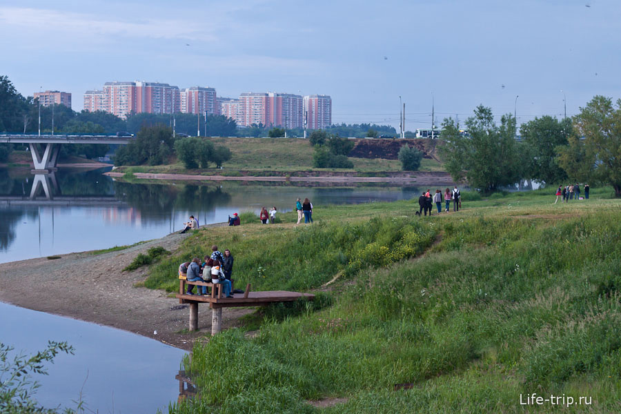 Москва запускает небесные фонарики Москва и Московская область, Россия