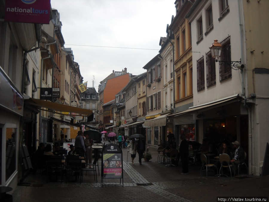 Характерная улица Мюлуз, Франция