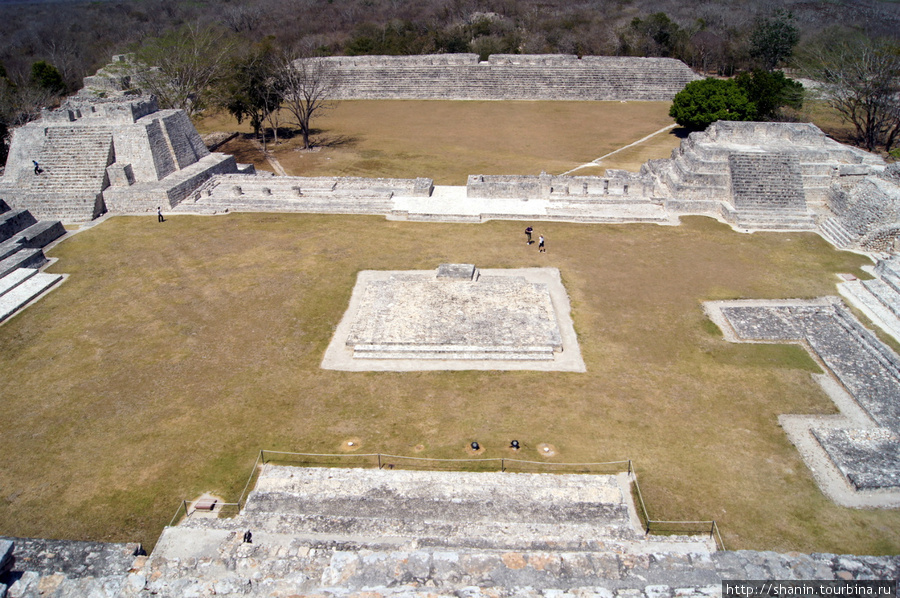 Большой акрополь Едзны Штат Кампече, Мексика