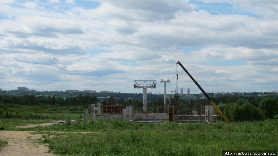 строящаяся станция Нижегородской канатной дороги через Волгу Бор, Россия