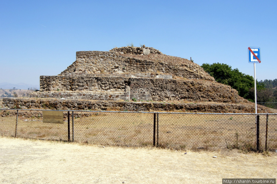 Пирамида в зоне археологических раскопок Какаштла Штат Тласкала, Мексика