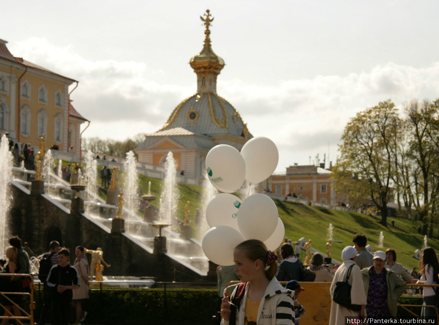 Когда выключают фонтаны Петергоф, Россия